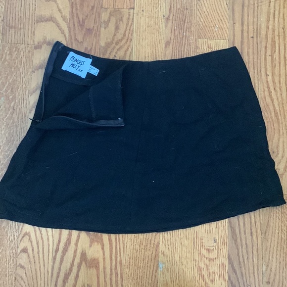 Black micro mini skirt - Picture 2 of 5